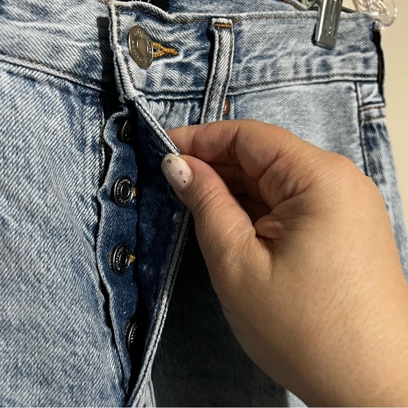 Aeropostale 90’s Baggy Button Fly High Rise Distressed Denim Jeans - Picture 6 of 11